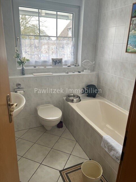 Bad mit Wanne Wohnung 3 Bad mit Wanne Wohnung 3